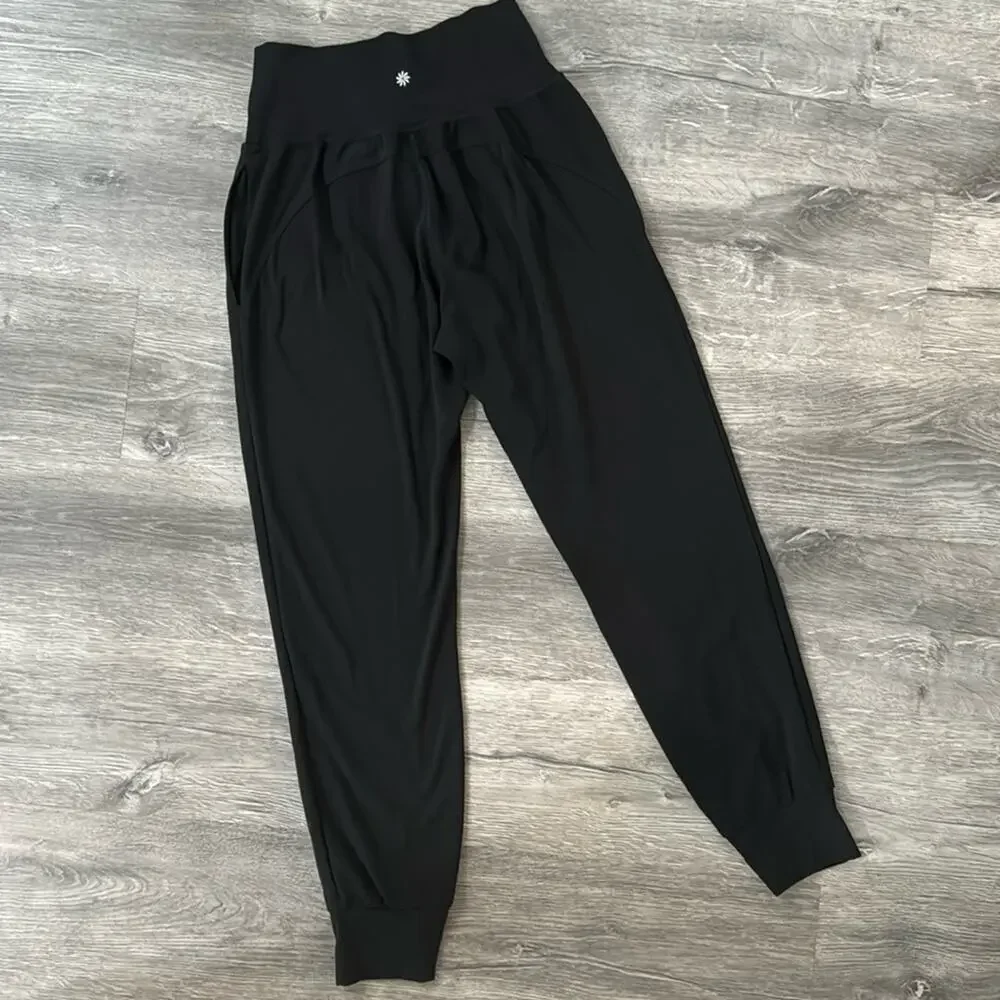 Athleta Salutation Black Lightweight Comfy Jogger in Powervita Size Medium - Picture 6 of 14